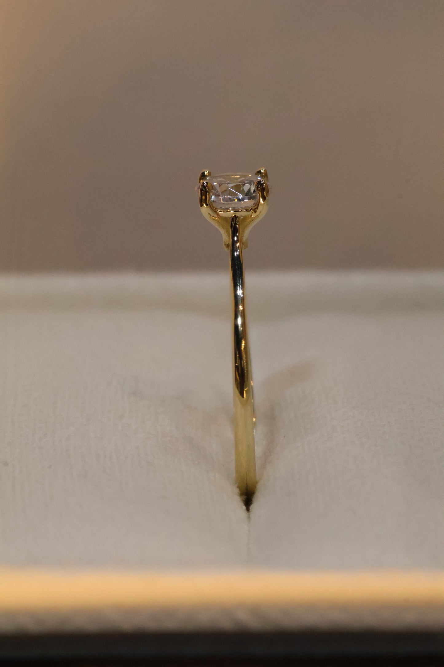 Engagement Ring in 10k Yellow Gold with Zirconia Cod: MAN034