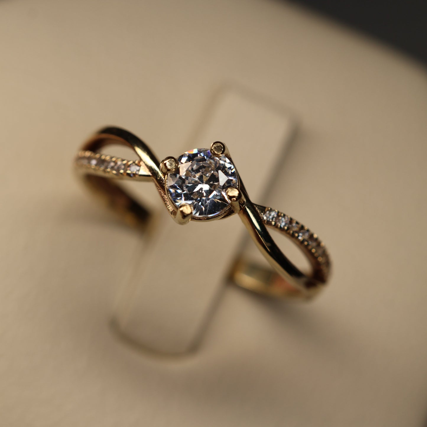 Anillo Ethernel en oro