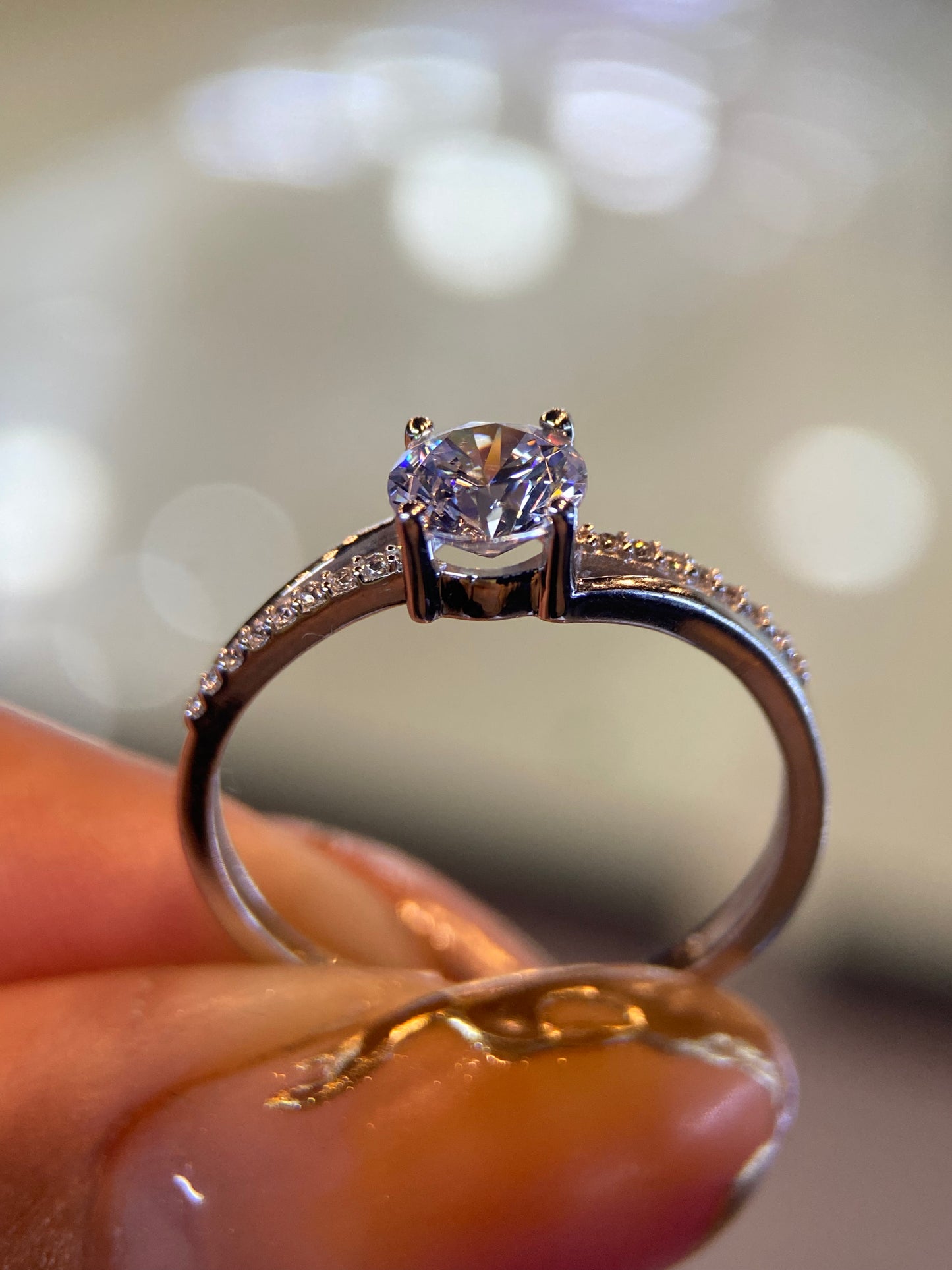 Anillo de compromiso en oro