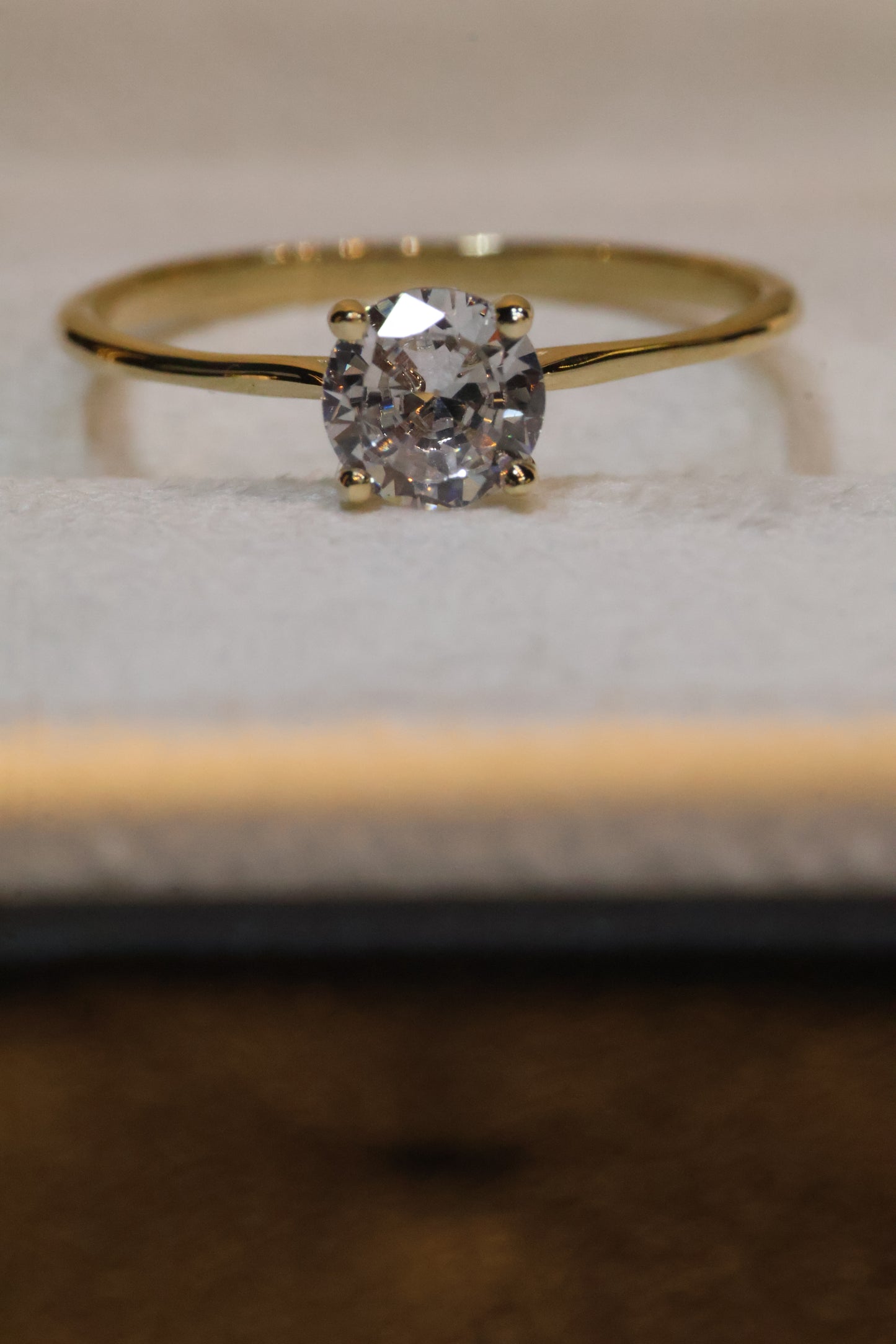 Engagement Ring in 10k Yellow Gold with Zirconia Cod: MAN034