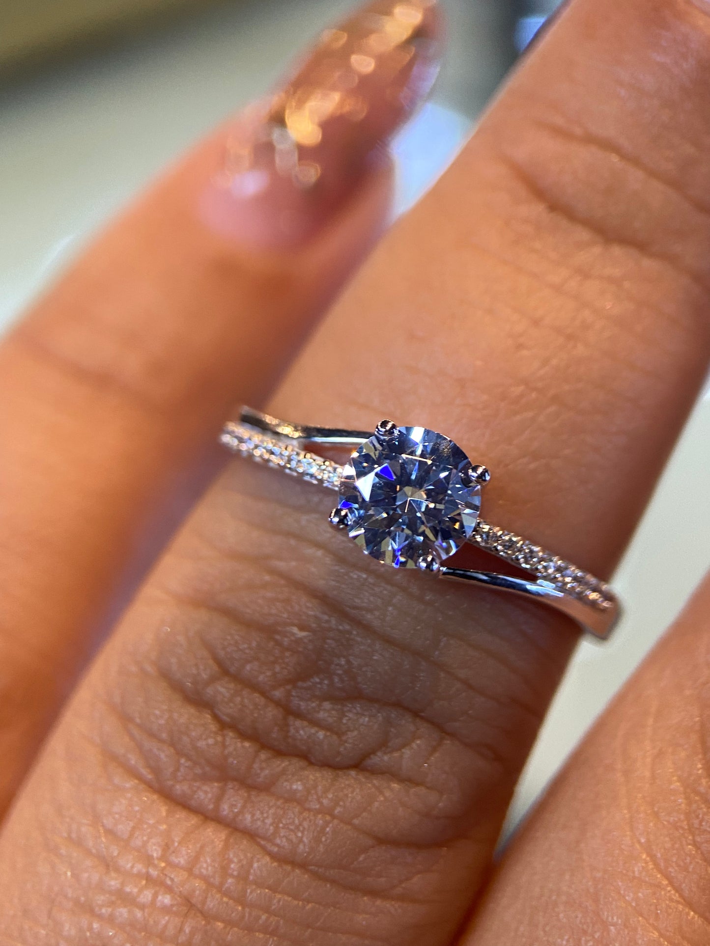 Anillo de compromiso en oro