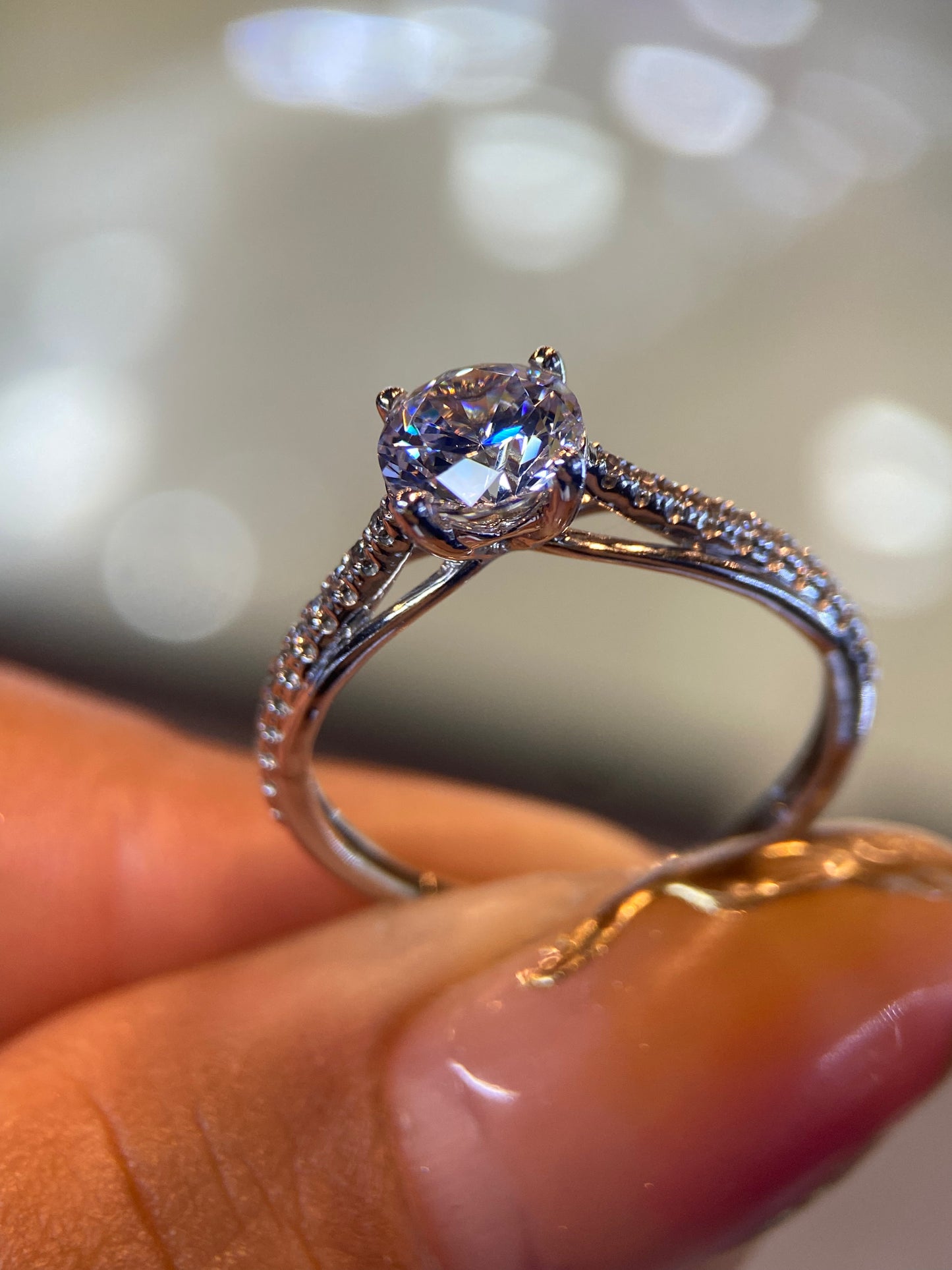 Anillo de compromiso en oro