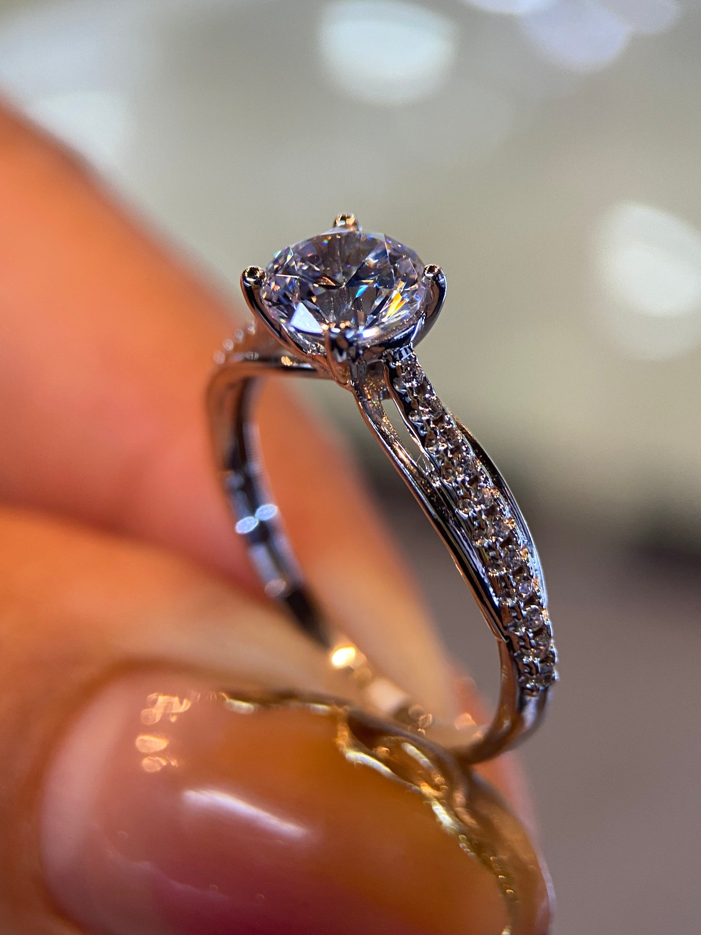 Anillo de compromiso en oro