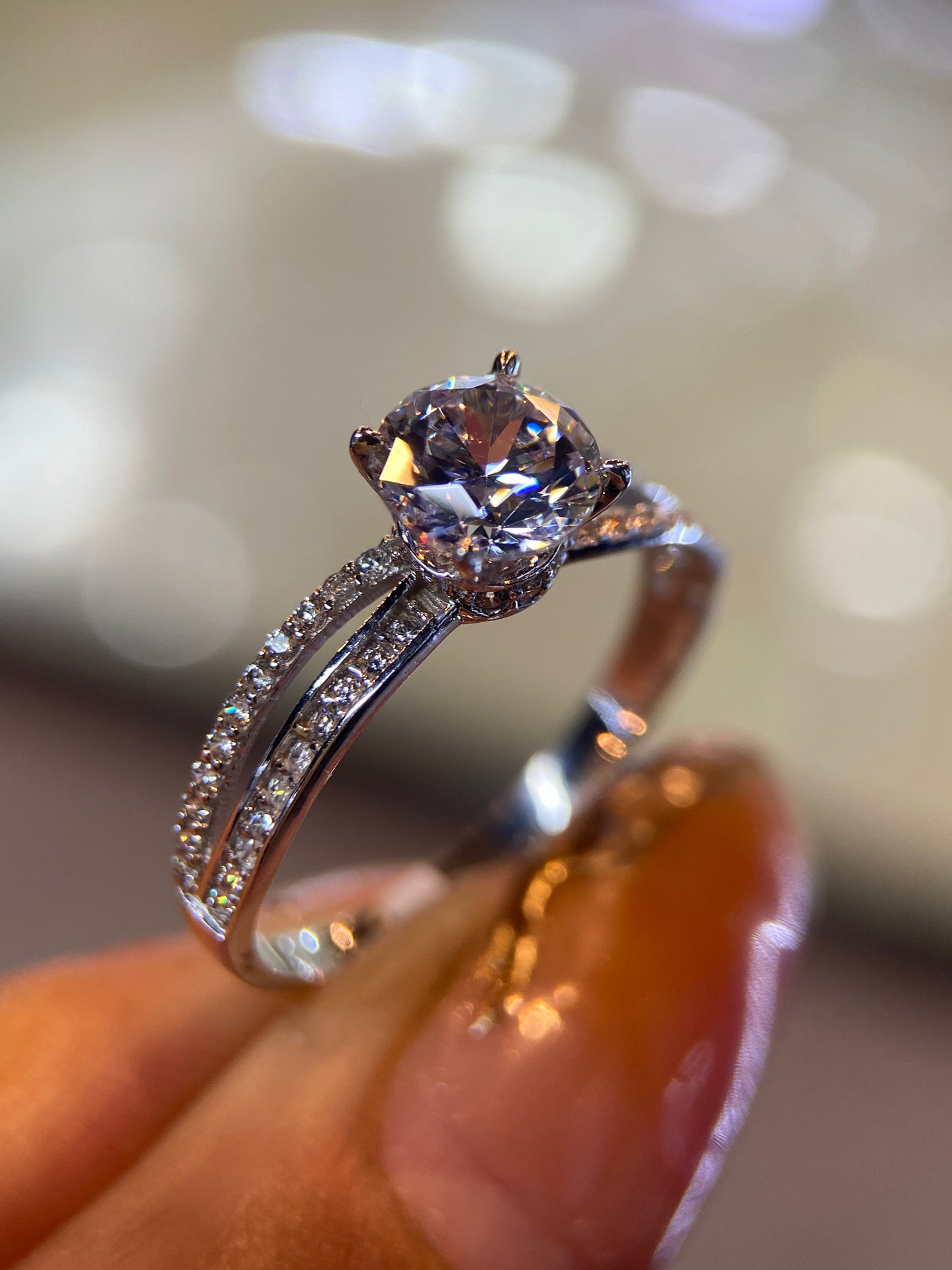 Anillo de compromiso en oro