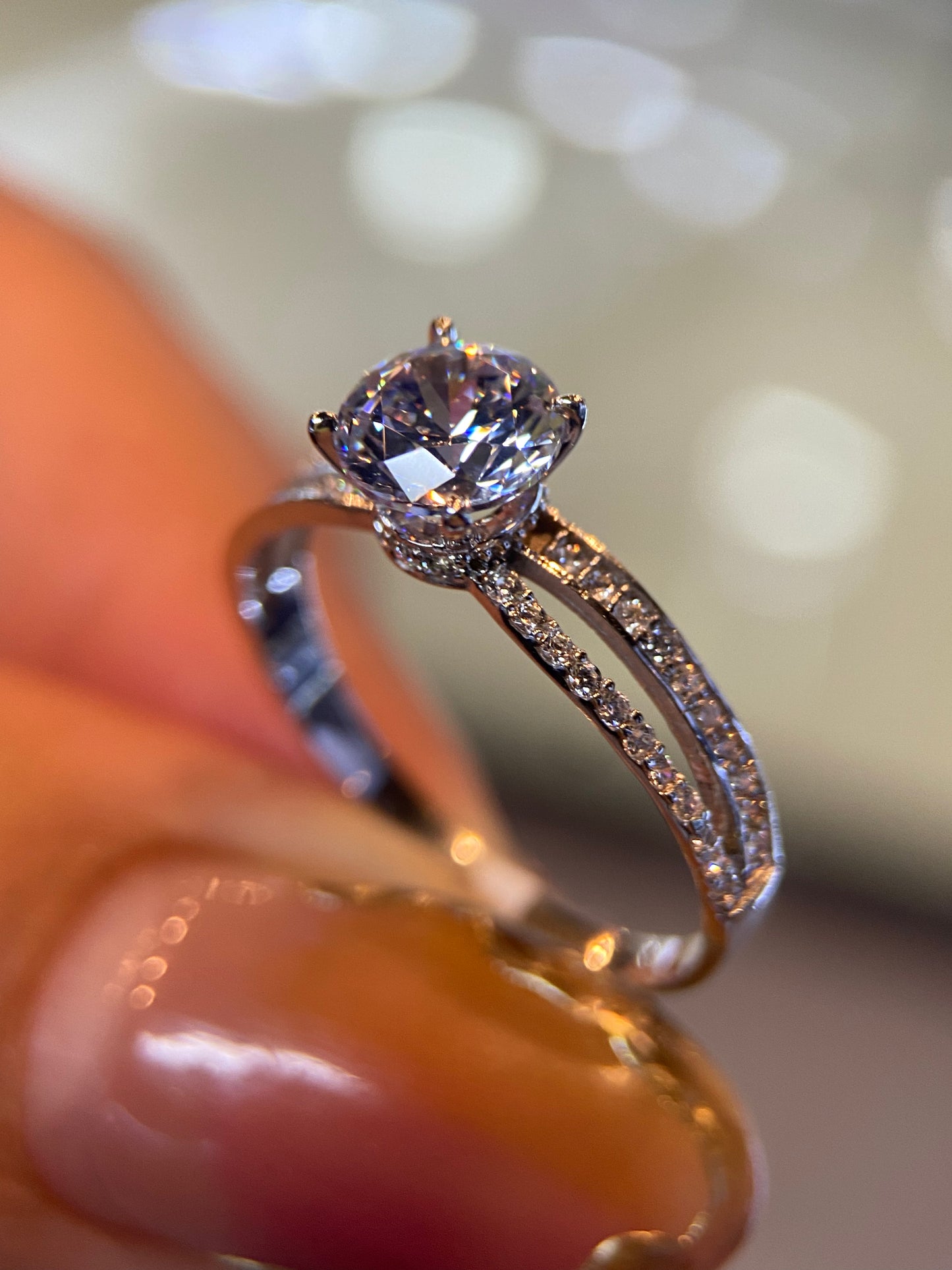 Anillo de compromiso en oro