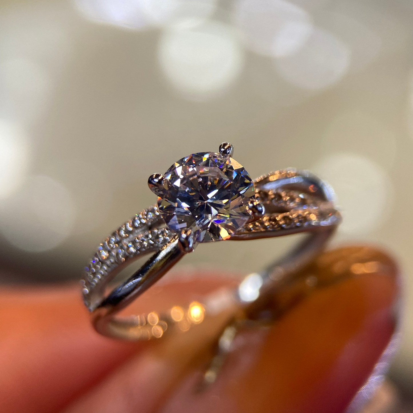 Anillo de compromiso en oro