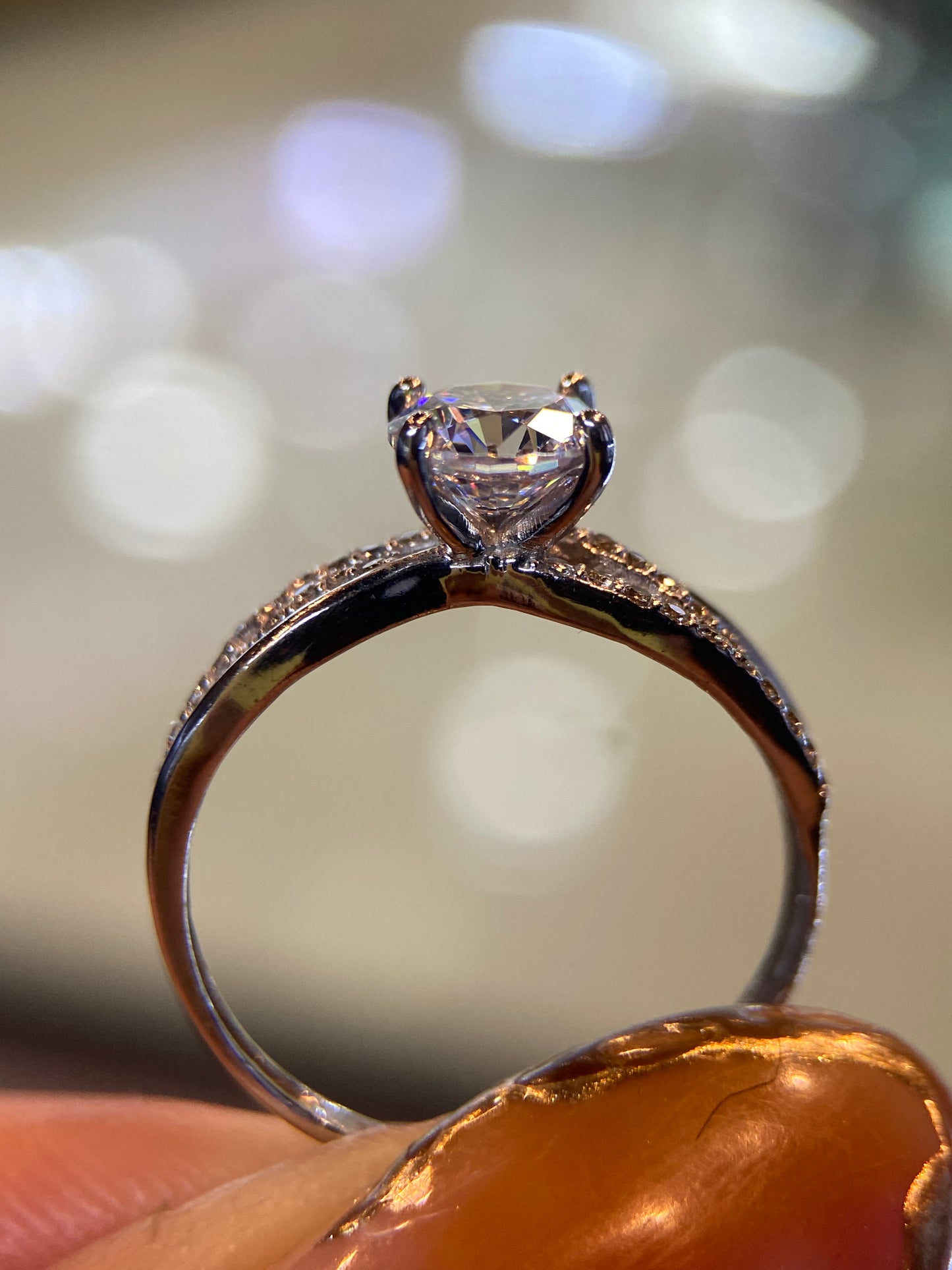 Anillo de compromiso en oro