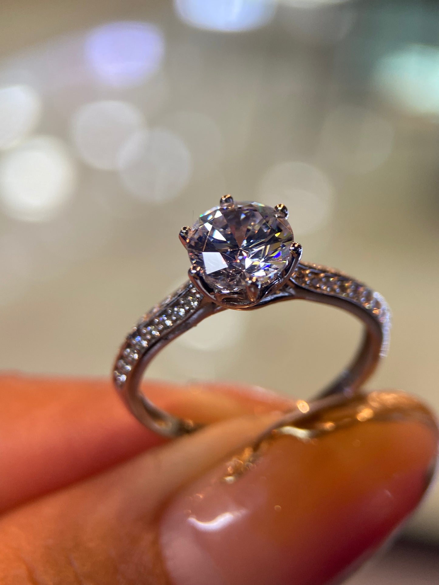 Anillo de compromiso en oro