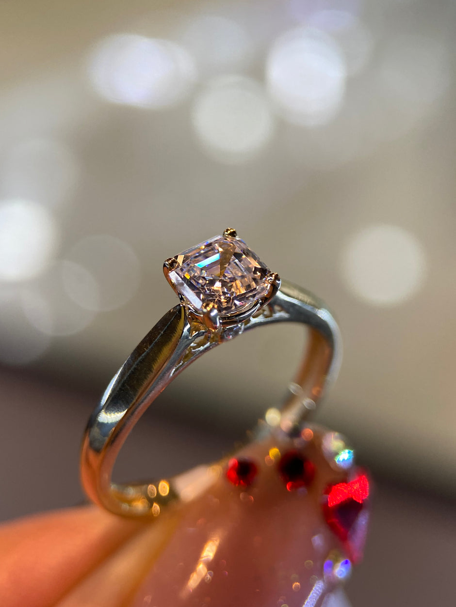 Anillo Crista en Oro 1.20 ct