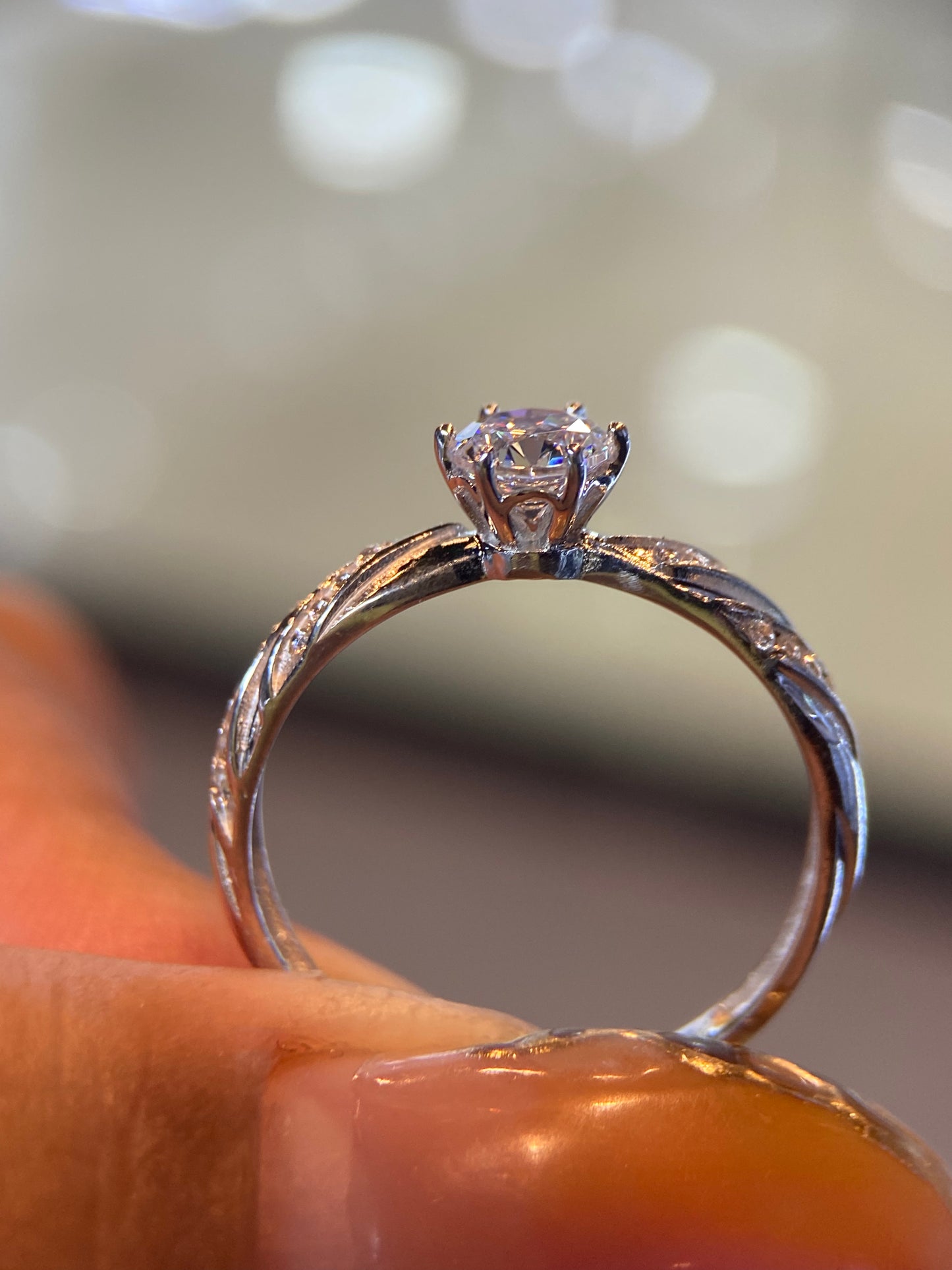 Anillo de compromiso en oro