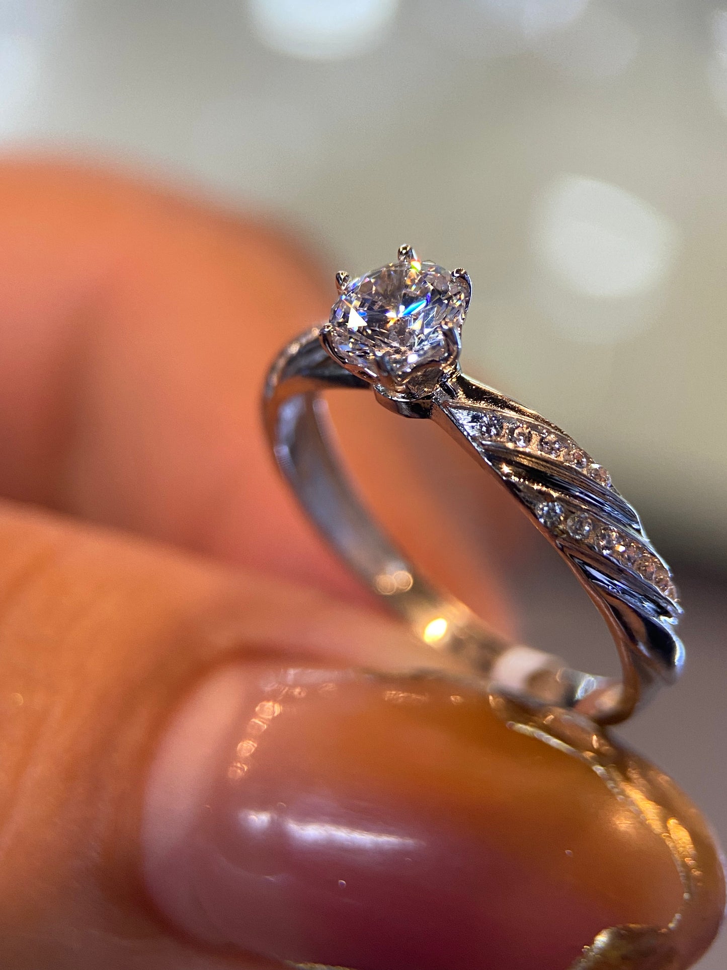 Anillo de compromiso en oro