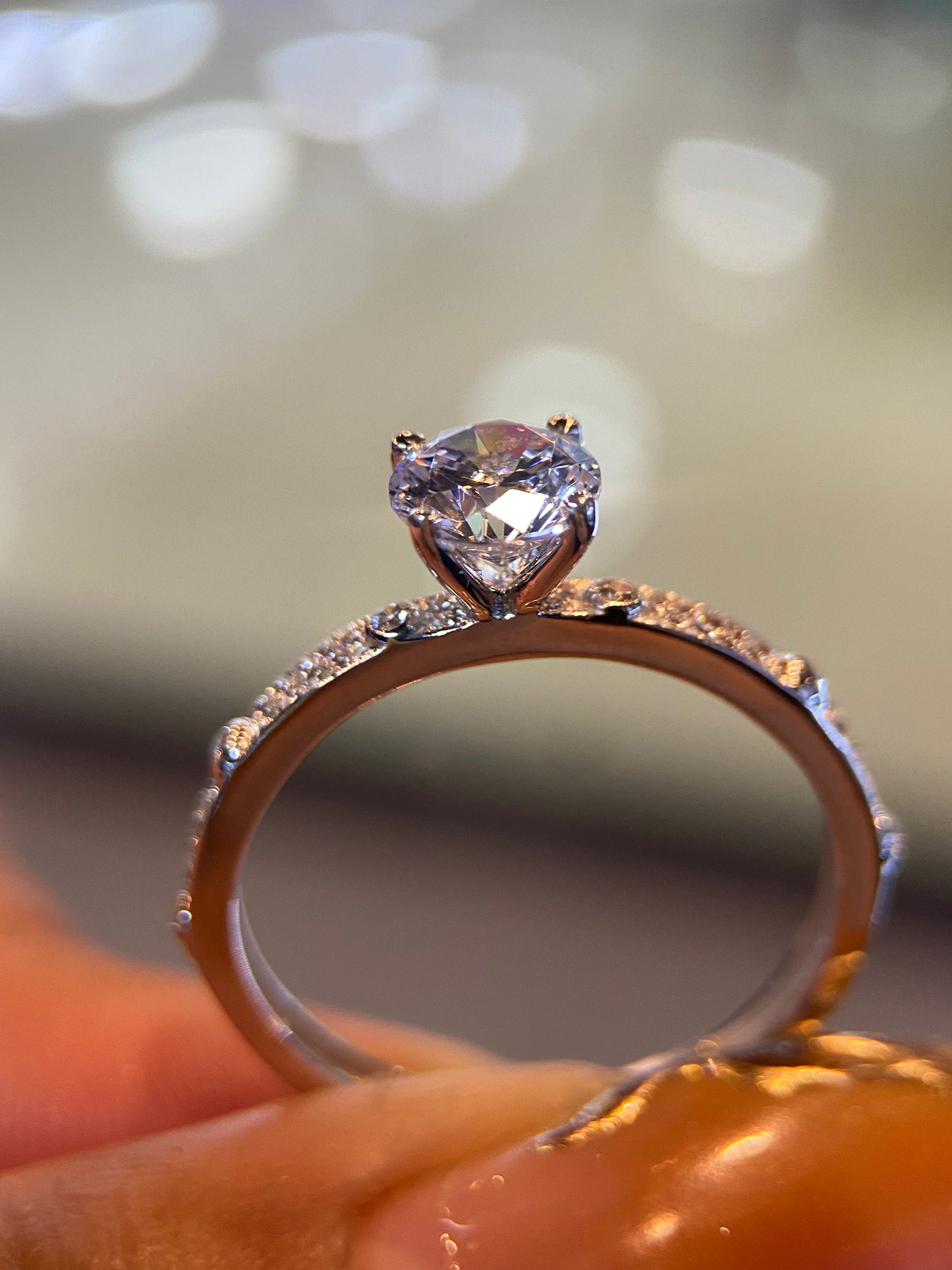 Anillo de compromiso en oro