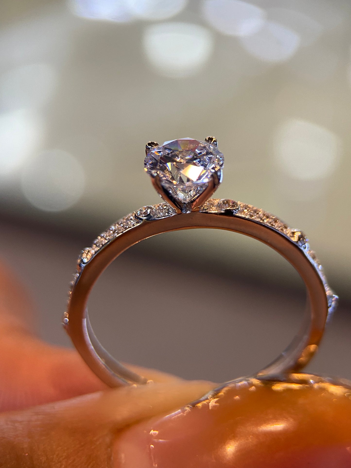 Anillo de compromiso en oro
