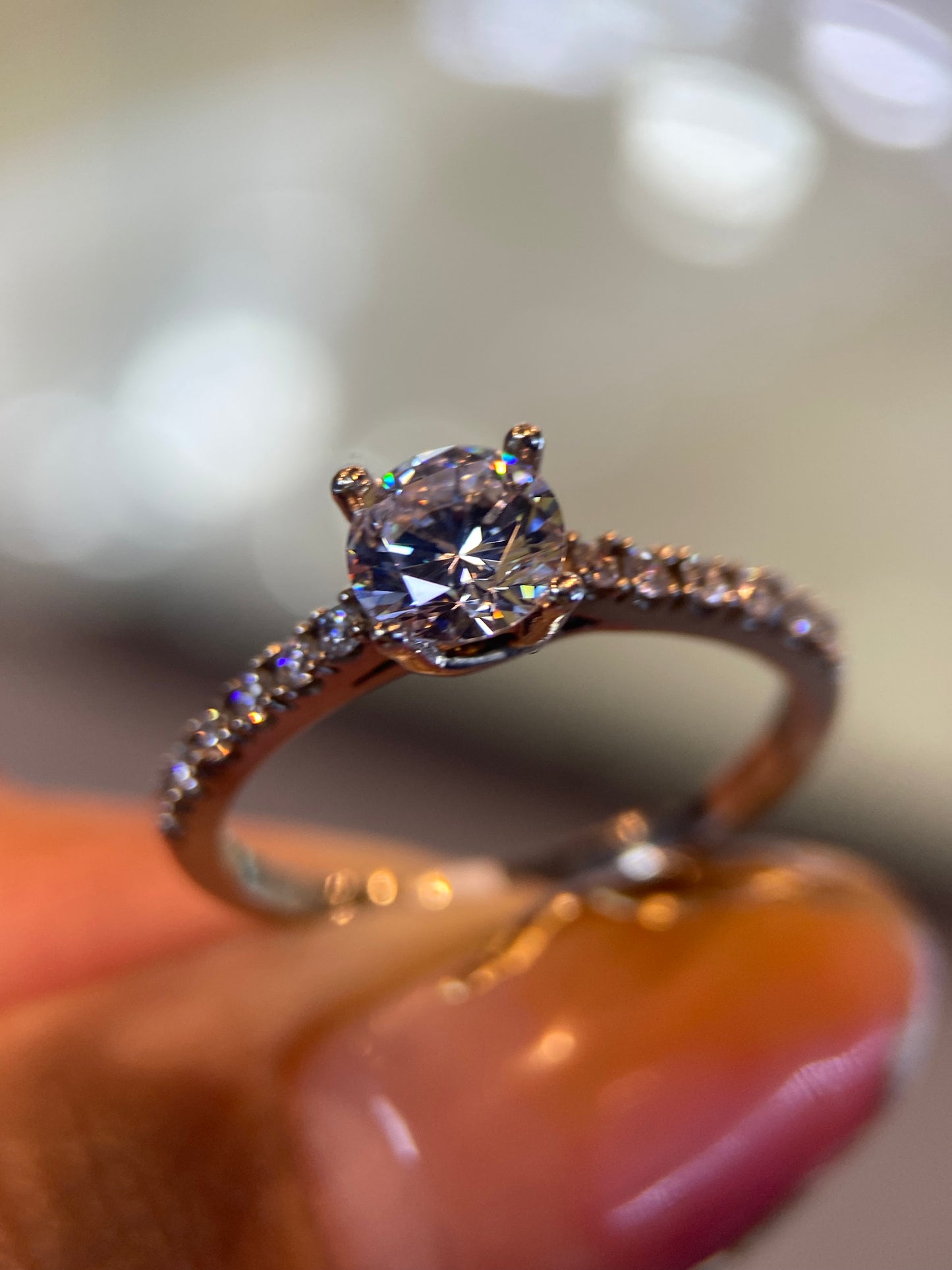 Anillo de compromiso en oro