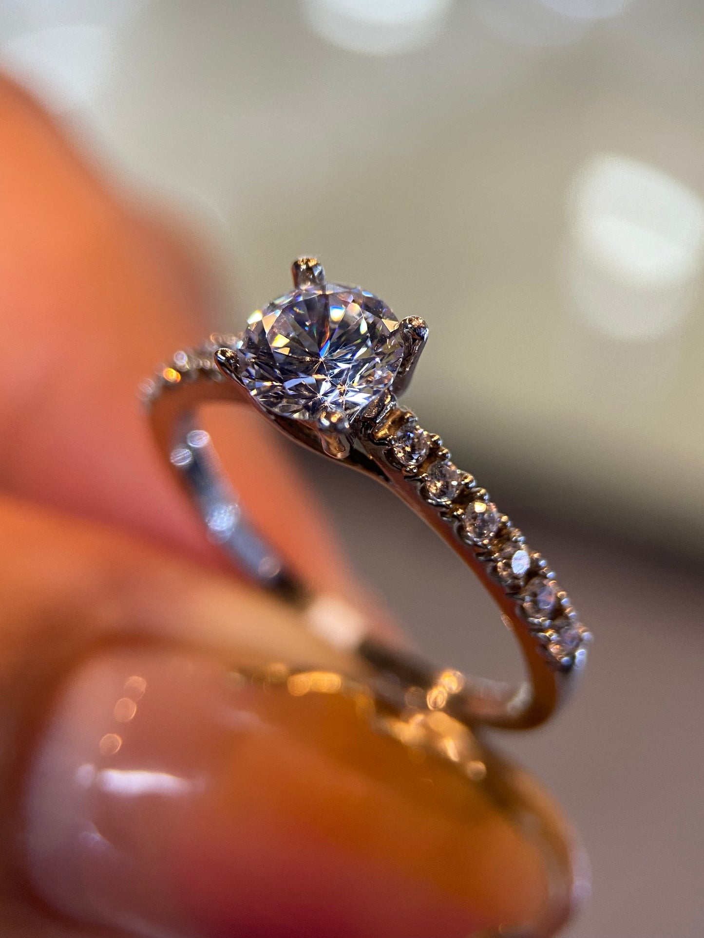 Anillo de compromiso en oro