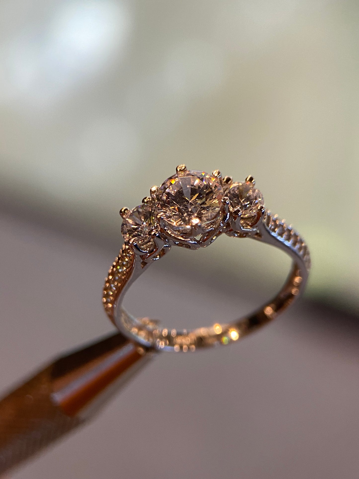Anillo de compromiso en oro