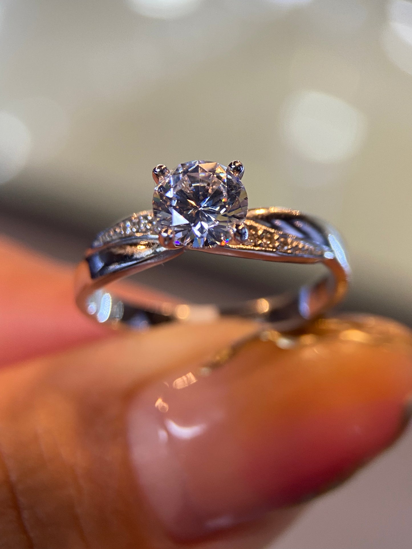 Anillo de compromiso en oro