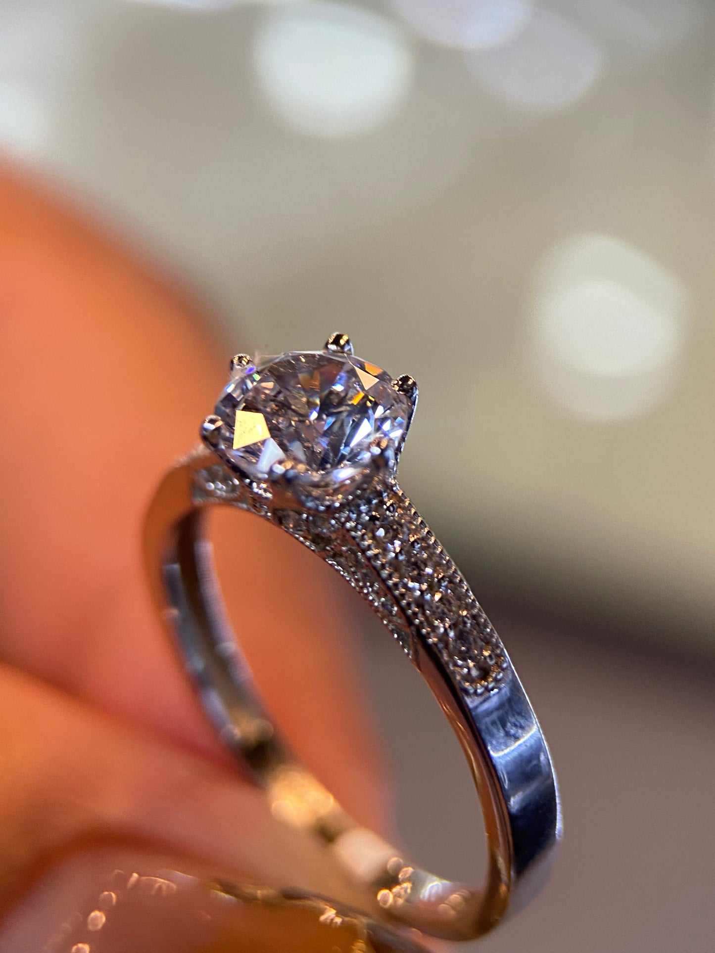 Anillo de compromiso en oro