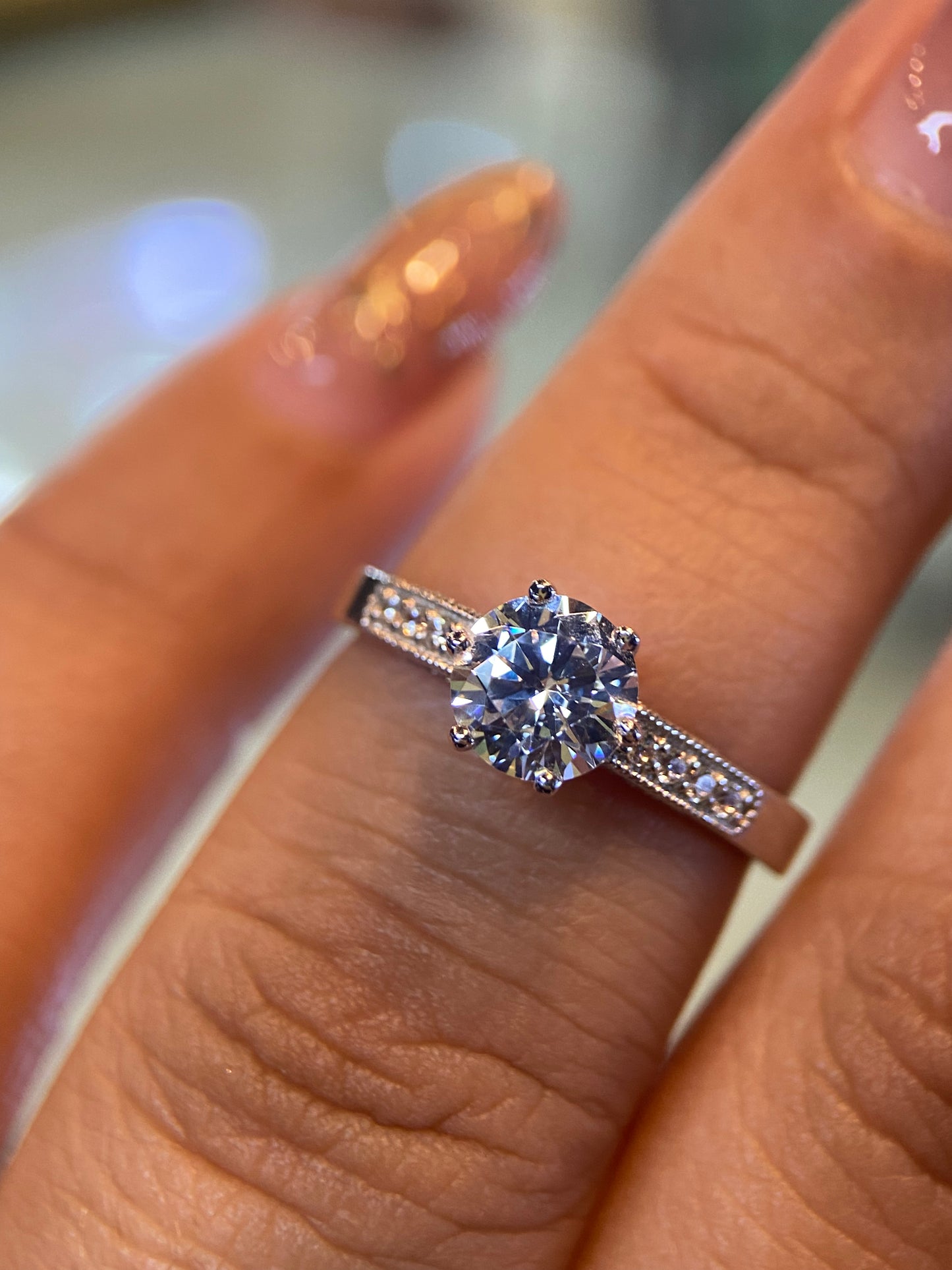 Anillo de compromiso en oro