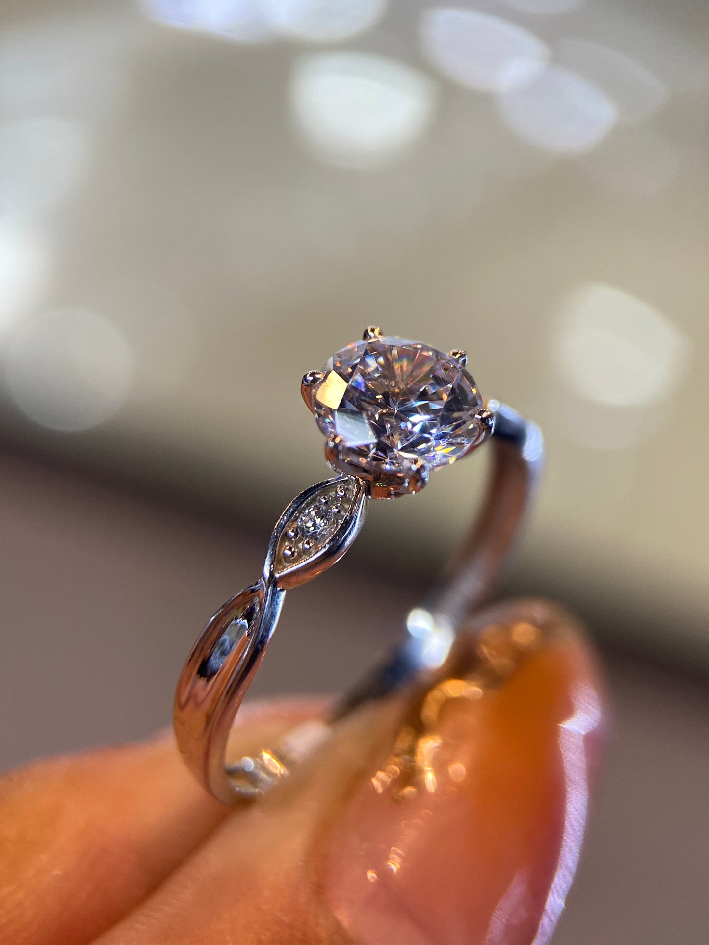 Anillo de compromiso en oro