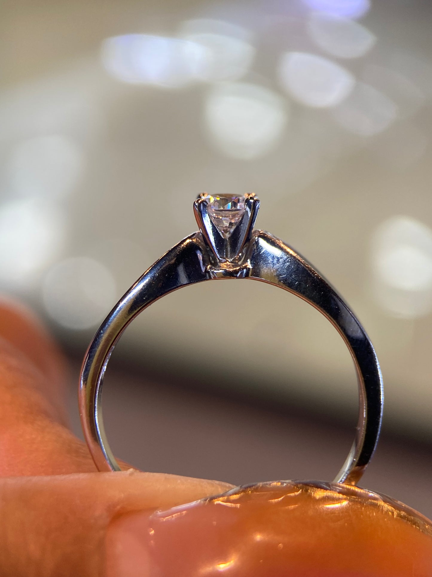 Anillo de compromiso en oro
