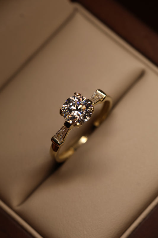 Anillo en Oro Amarillo 14k con Circonia Mod. 15889