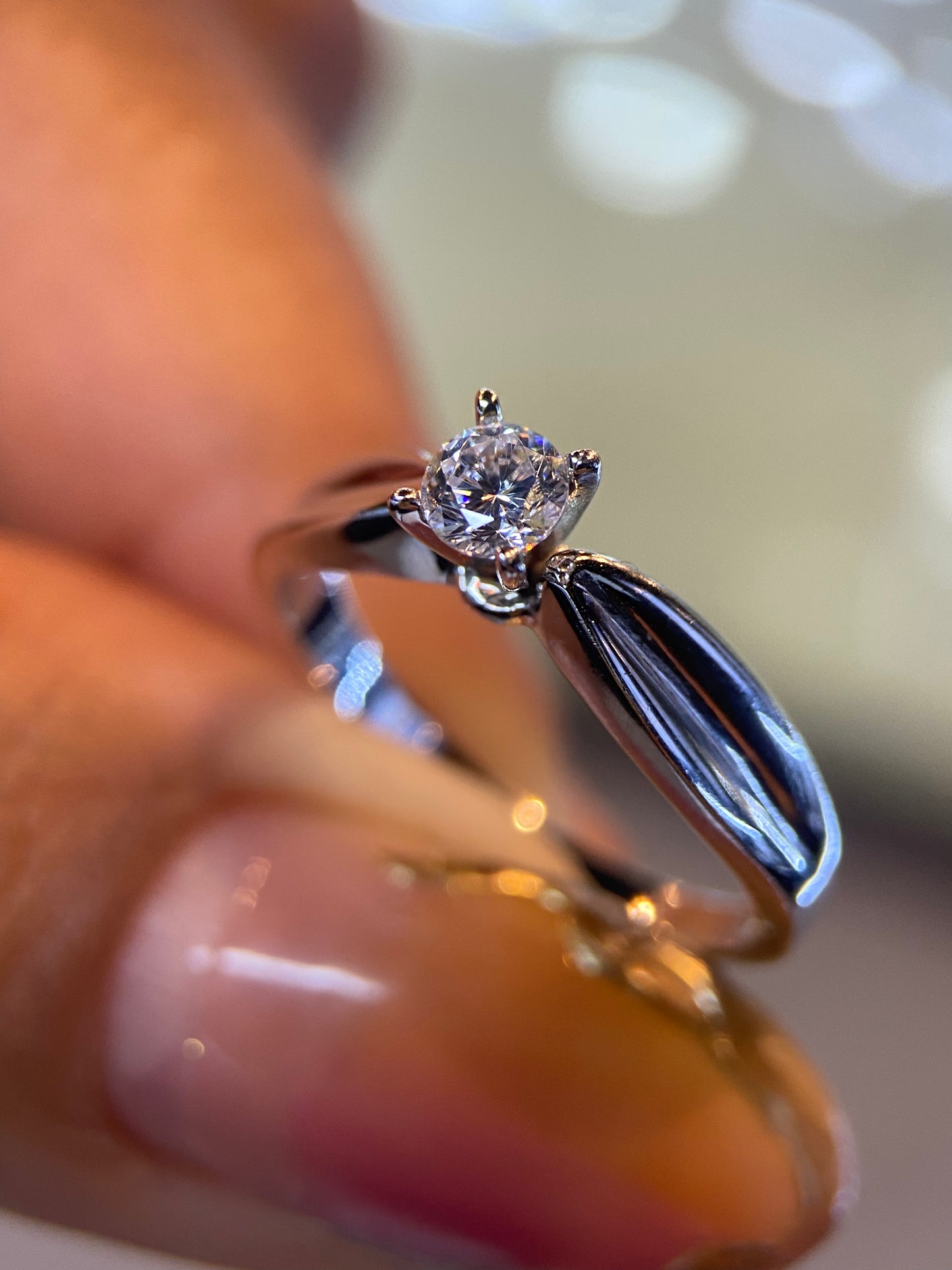 Anillo de compromiso en oro