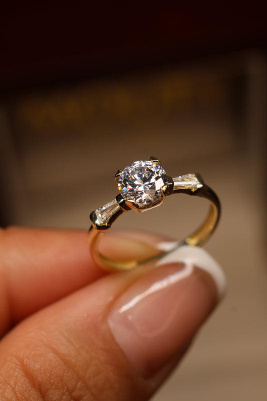 Anillo en Oro Amarillo 14k con Circonia Mod. 15889