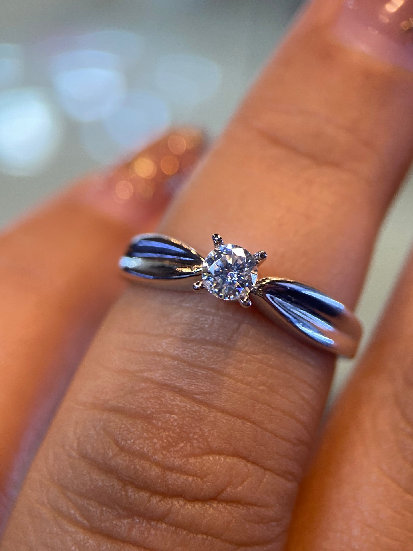 Anillo de compromiso en oro