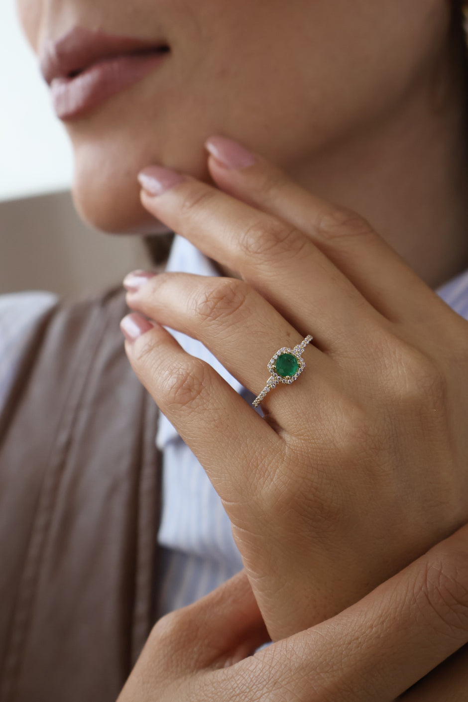 Anillo Cloe en Oro 14k con Esmeralda 0.50 ct