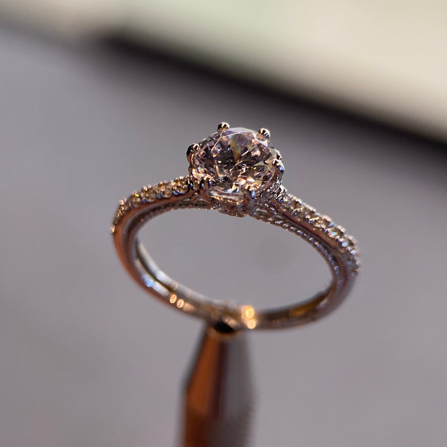 Anillo de compromiso en oro