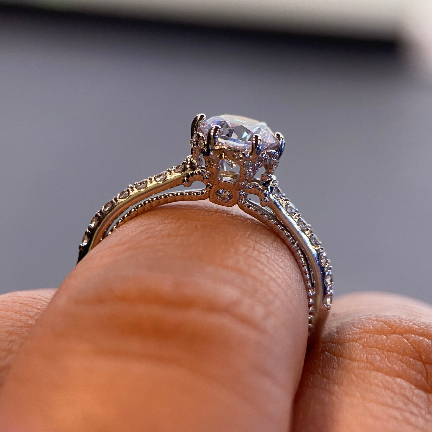 Anillo de compromiso en oro