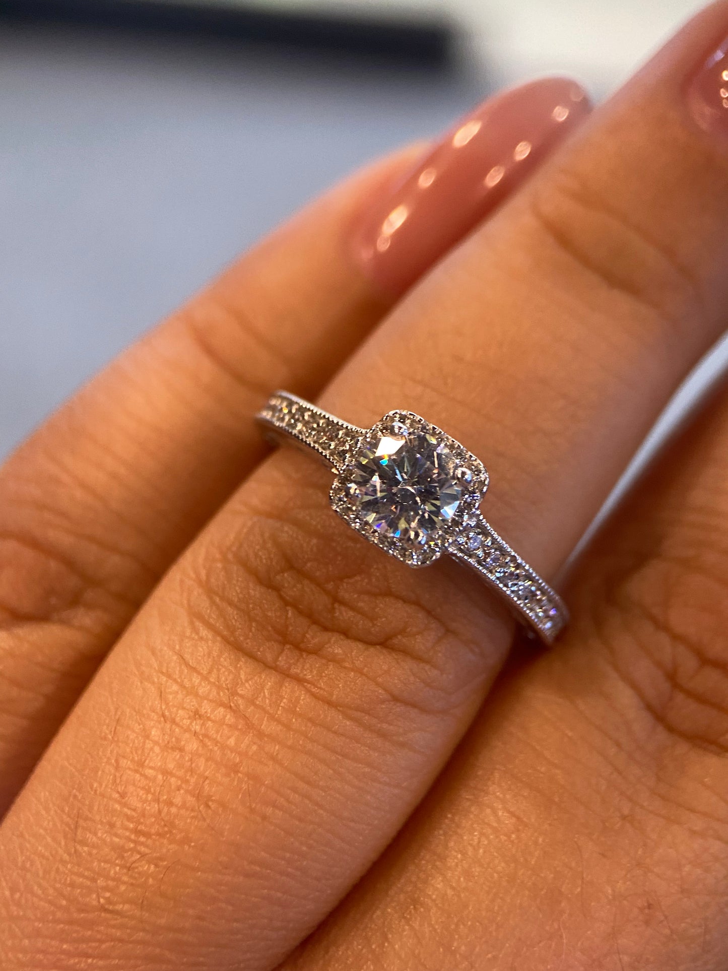 Anillo de compromiso en oro
