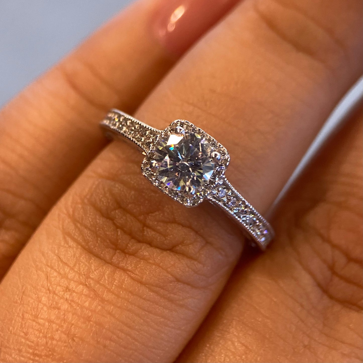 Anillo de compromiso en oro