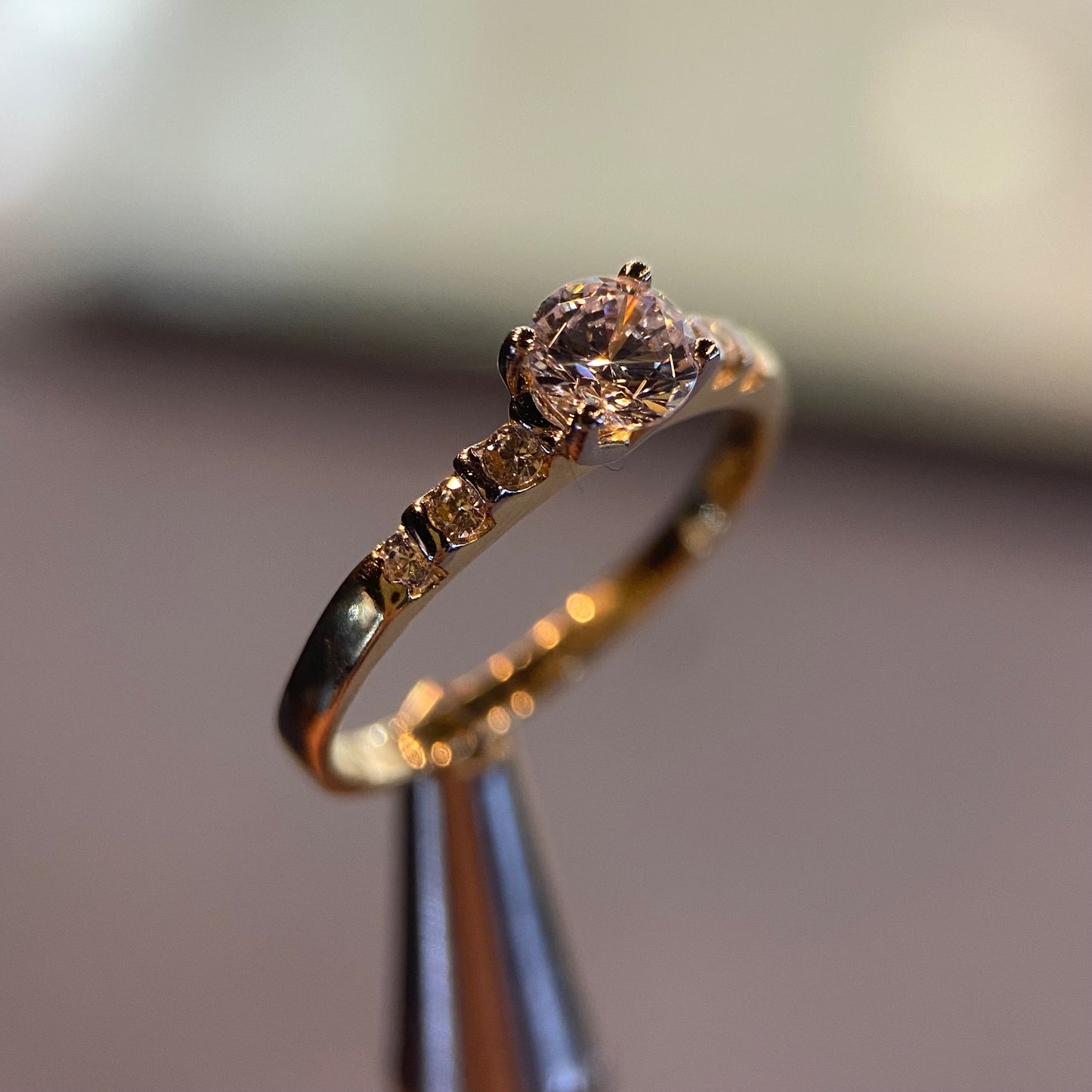 Anillo de compromiso en oro