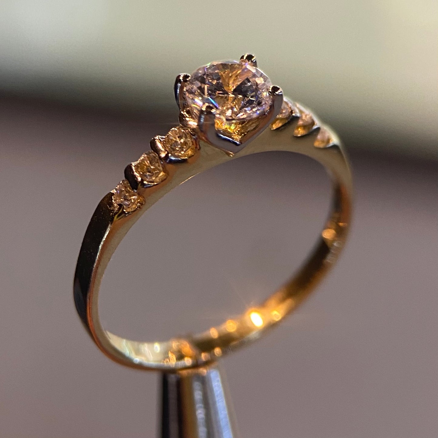 Anillo de compromiso en oro