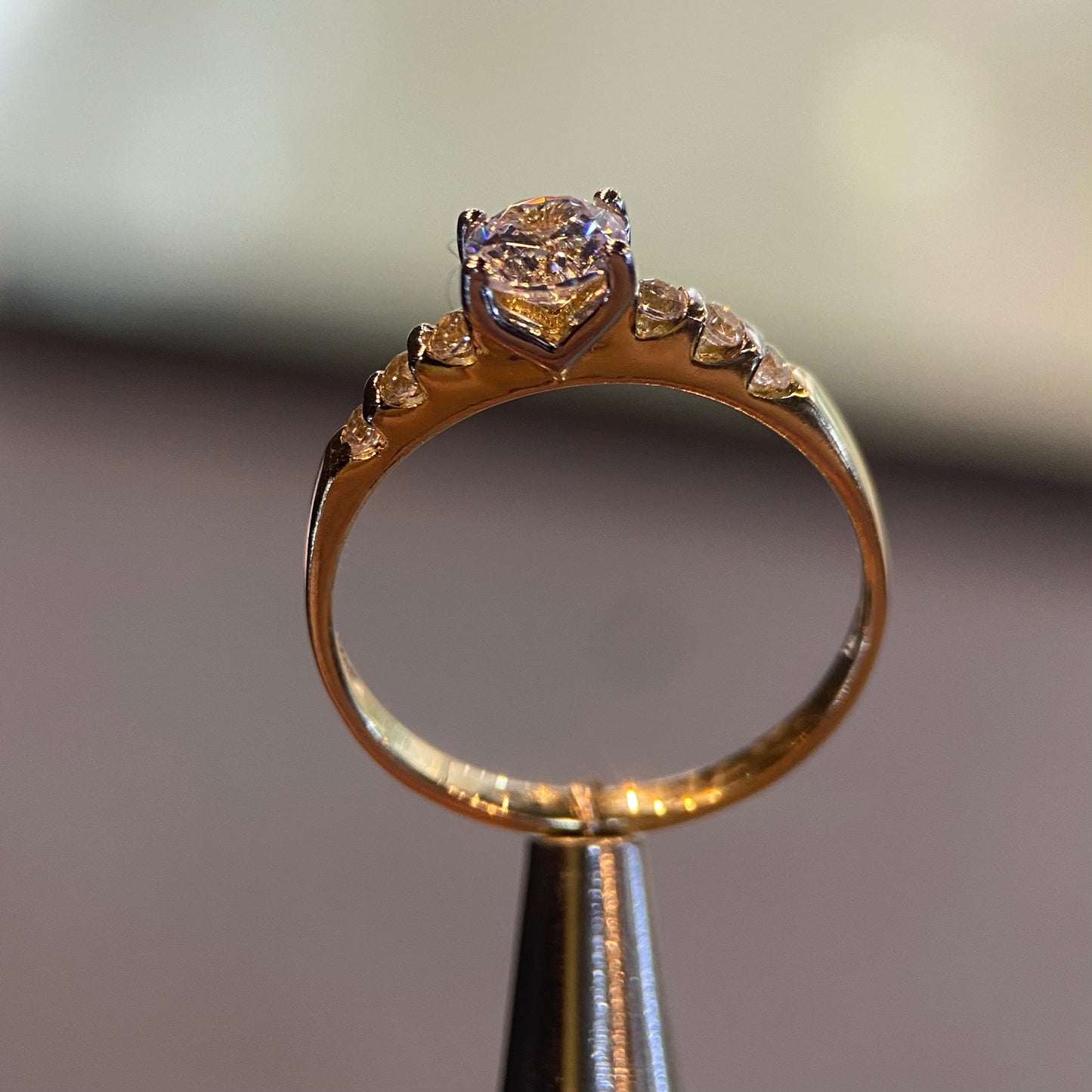 Anillo de compromiso en oro