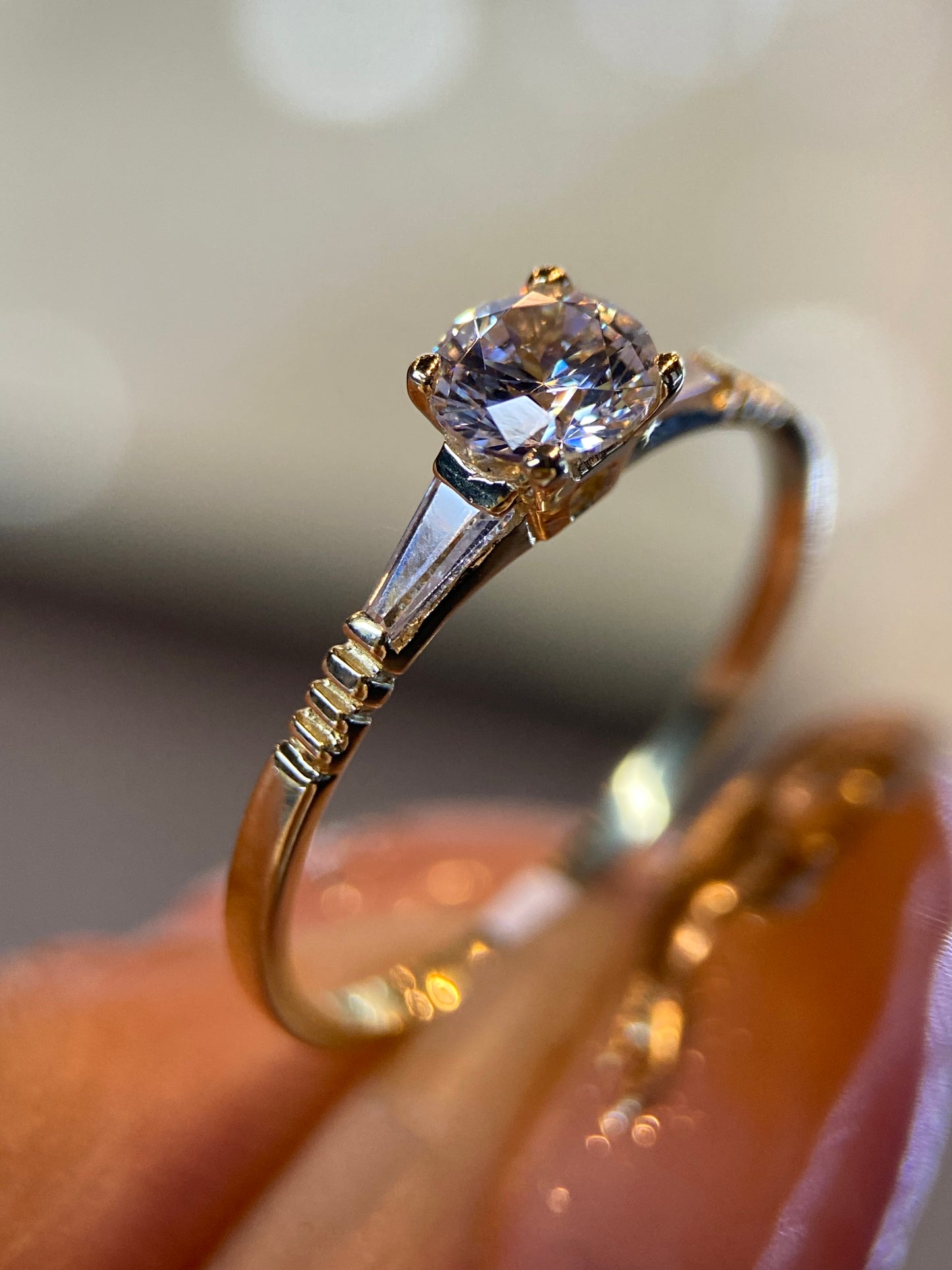 Anillo de compromiso en oro