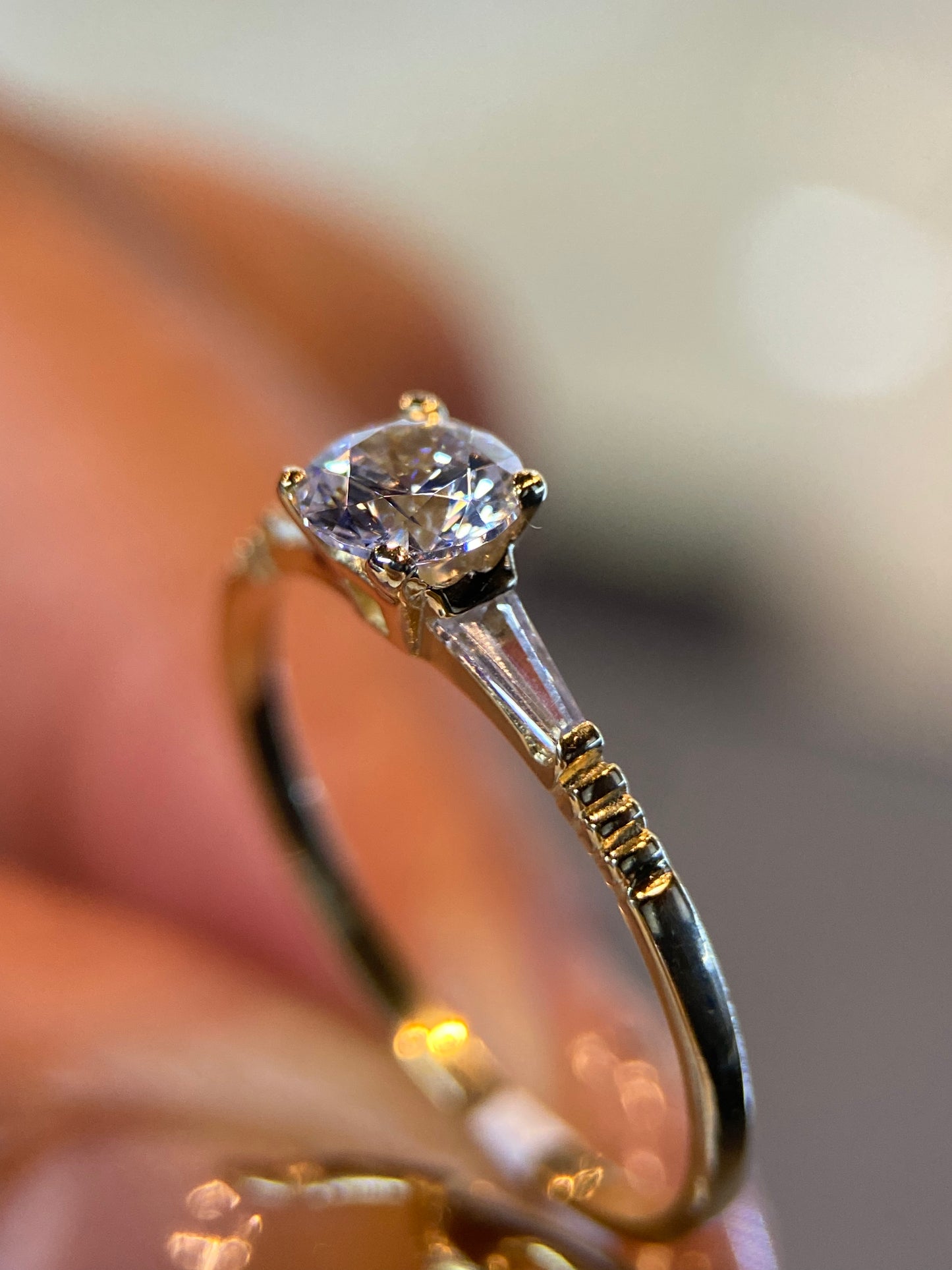 Anillo de compromiso en oro