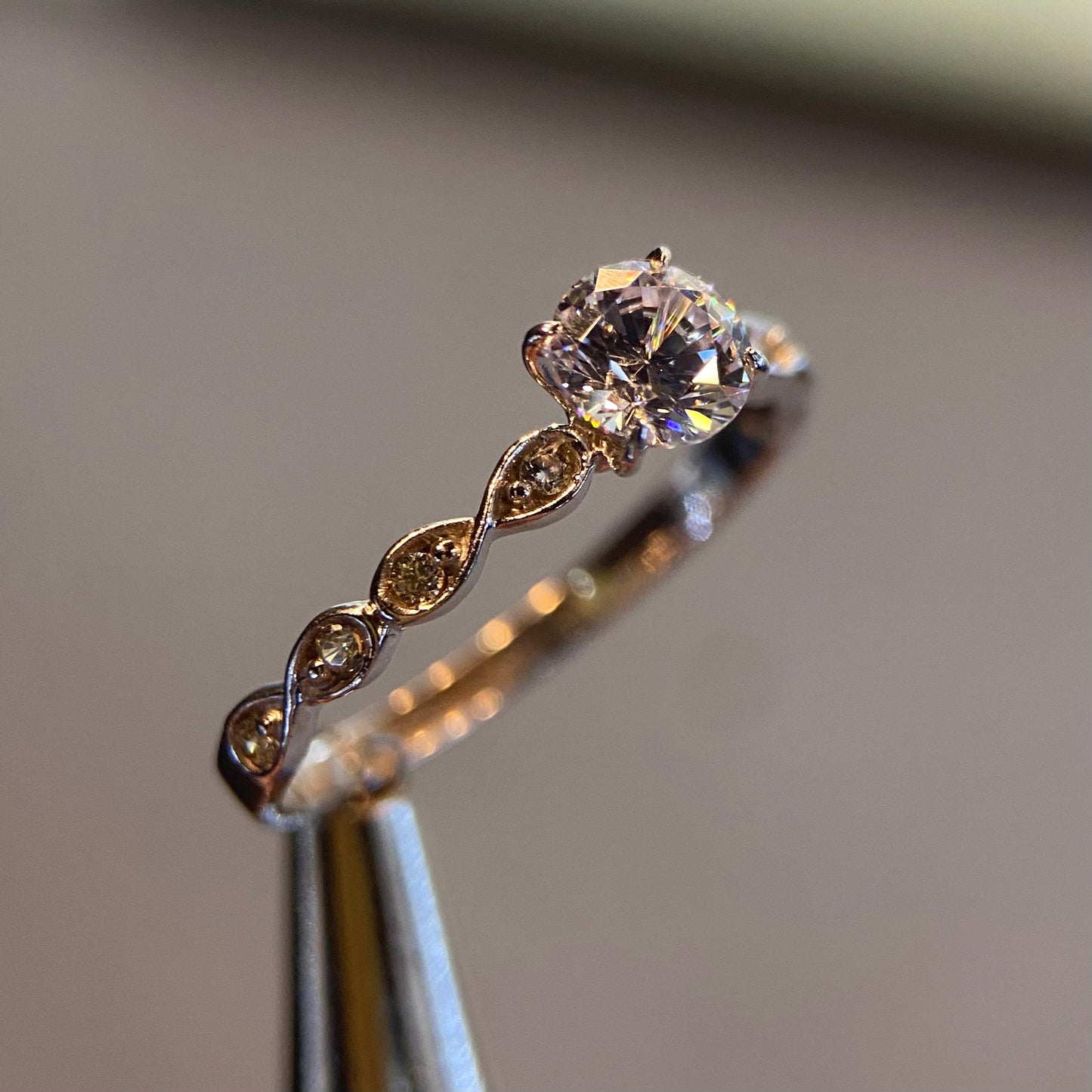 Anillo de compromiso en oro