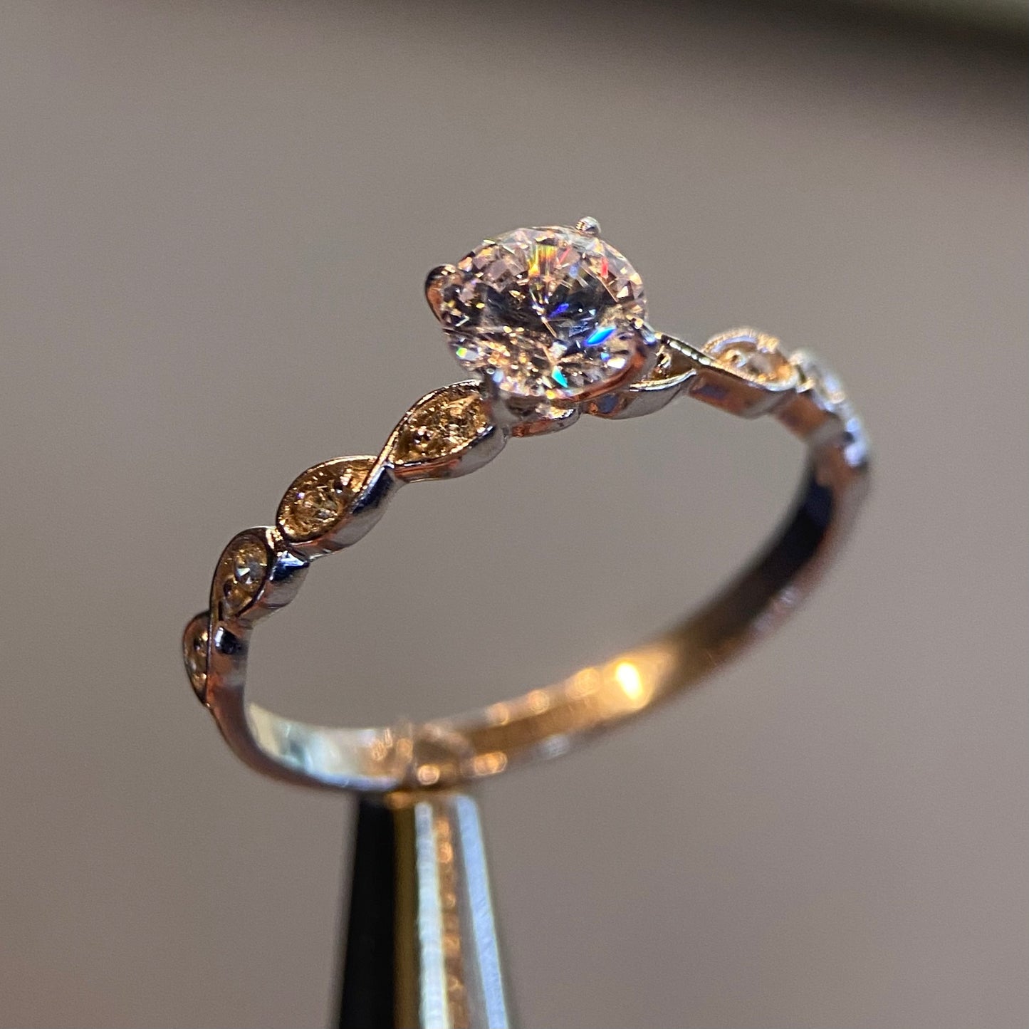 Anillo de compromiso en oro