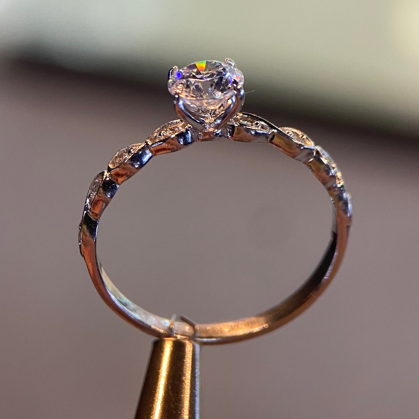 Anillo de compromiso en oro