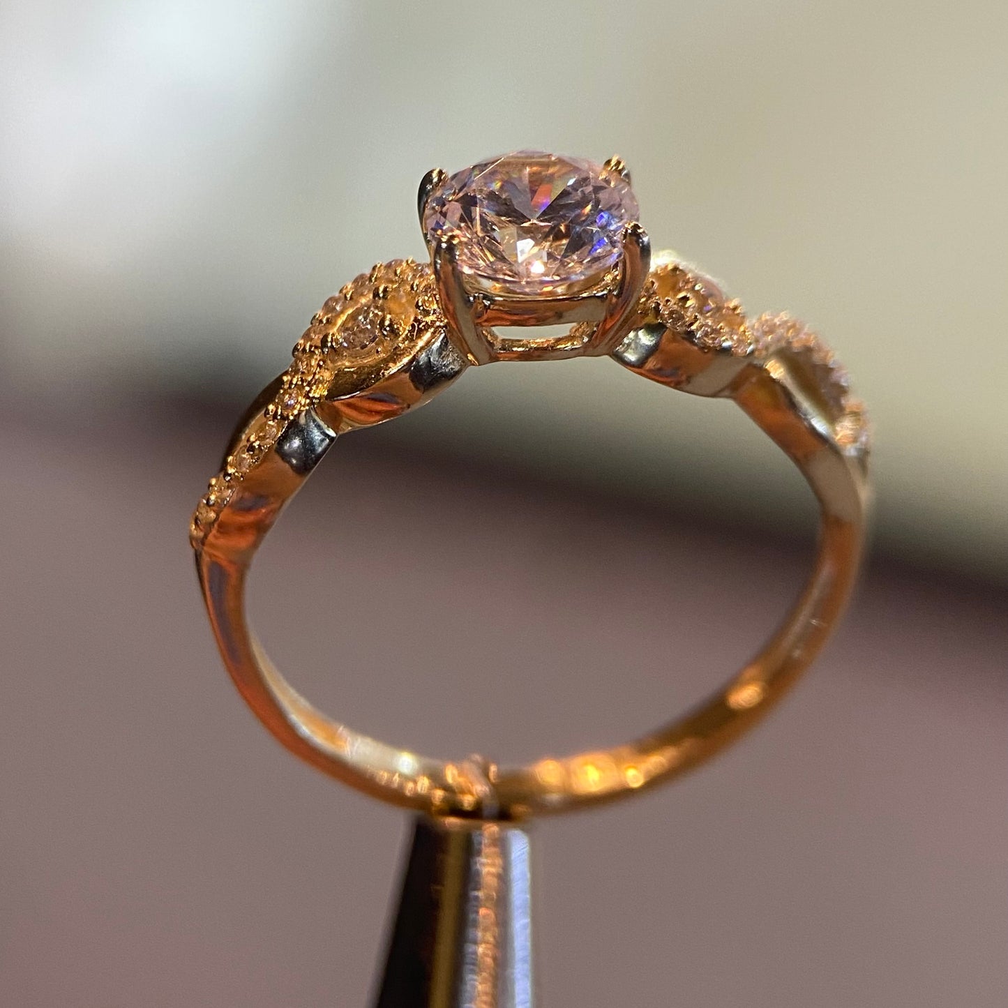 Anillo de compromiso en oro