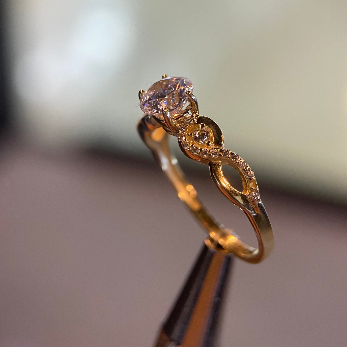 Anillo de compromiso en oro