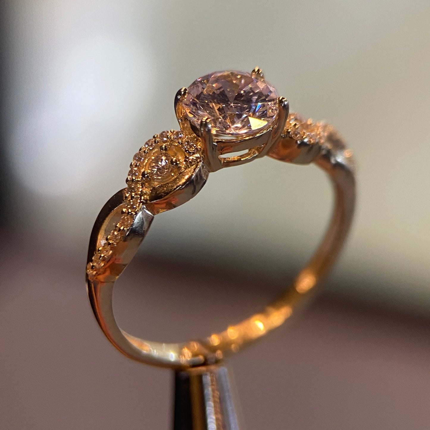 Anillo de compromiso en oro