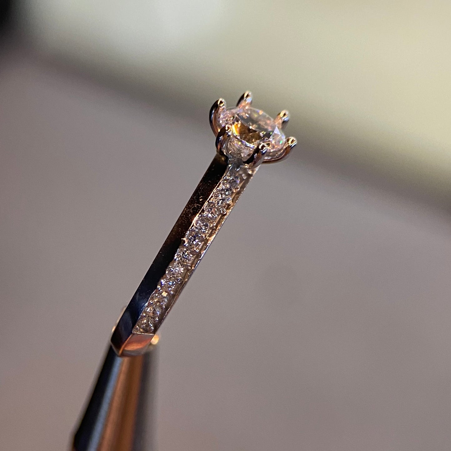 Anillo de compromiso en oro