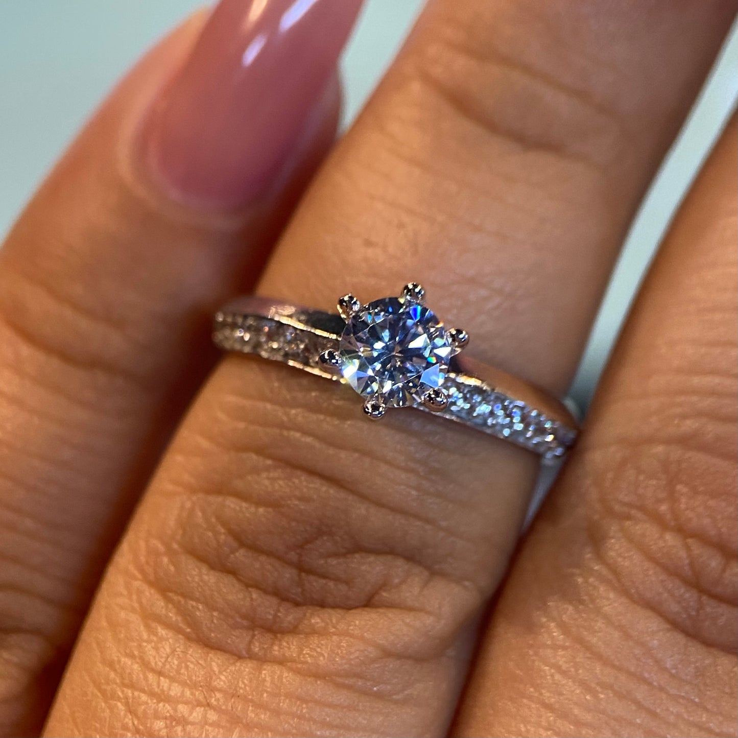 Anillo de compromiso en oro