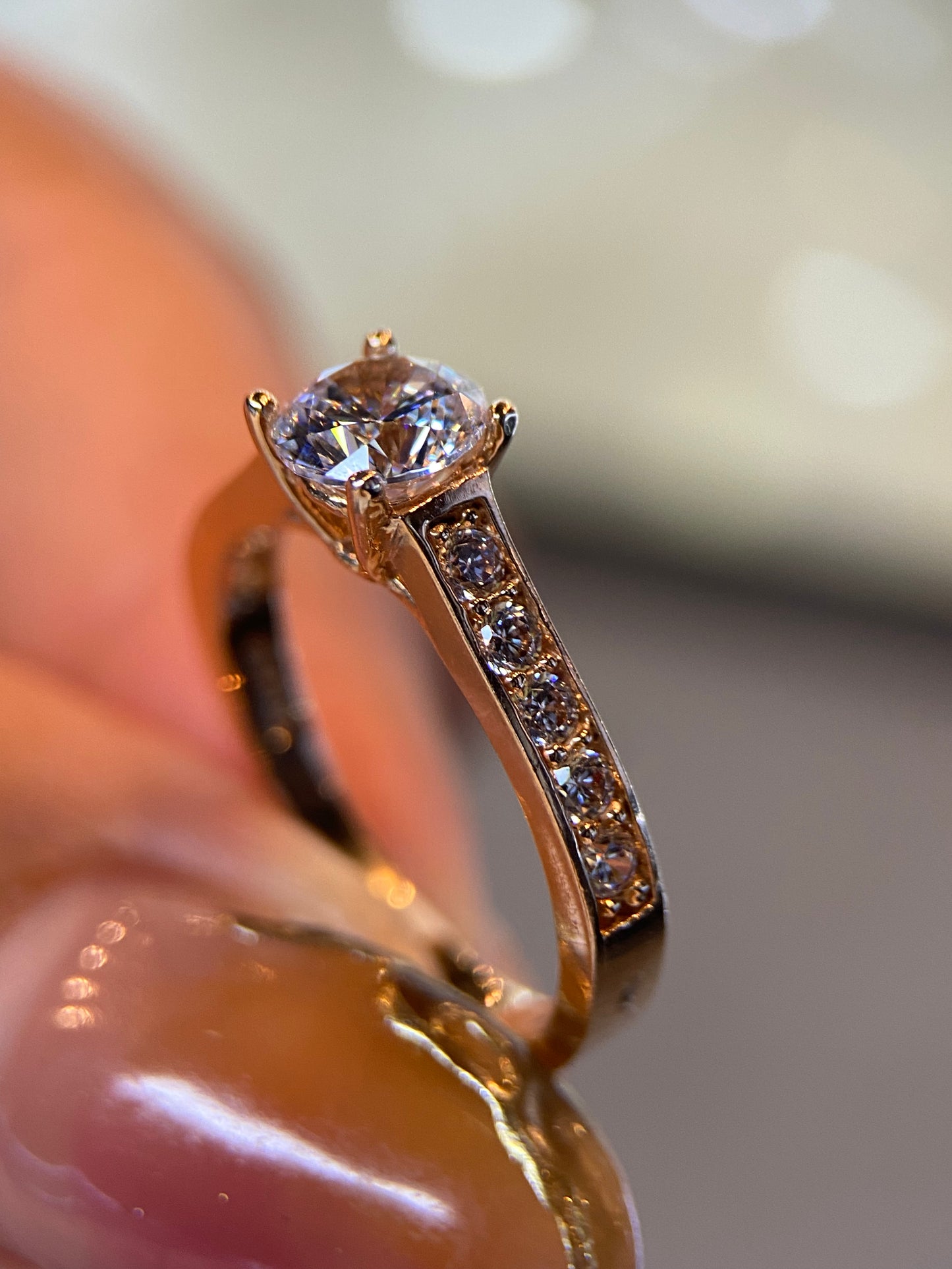 Anillo de compromiso en oro