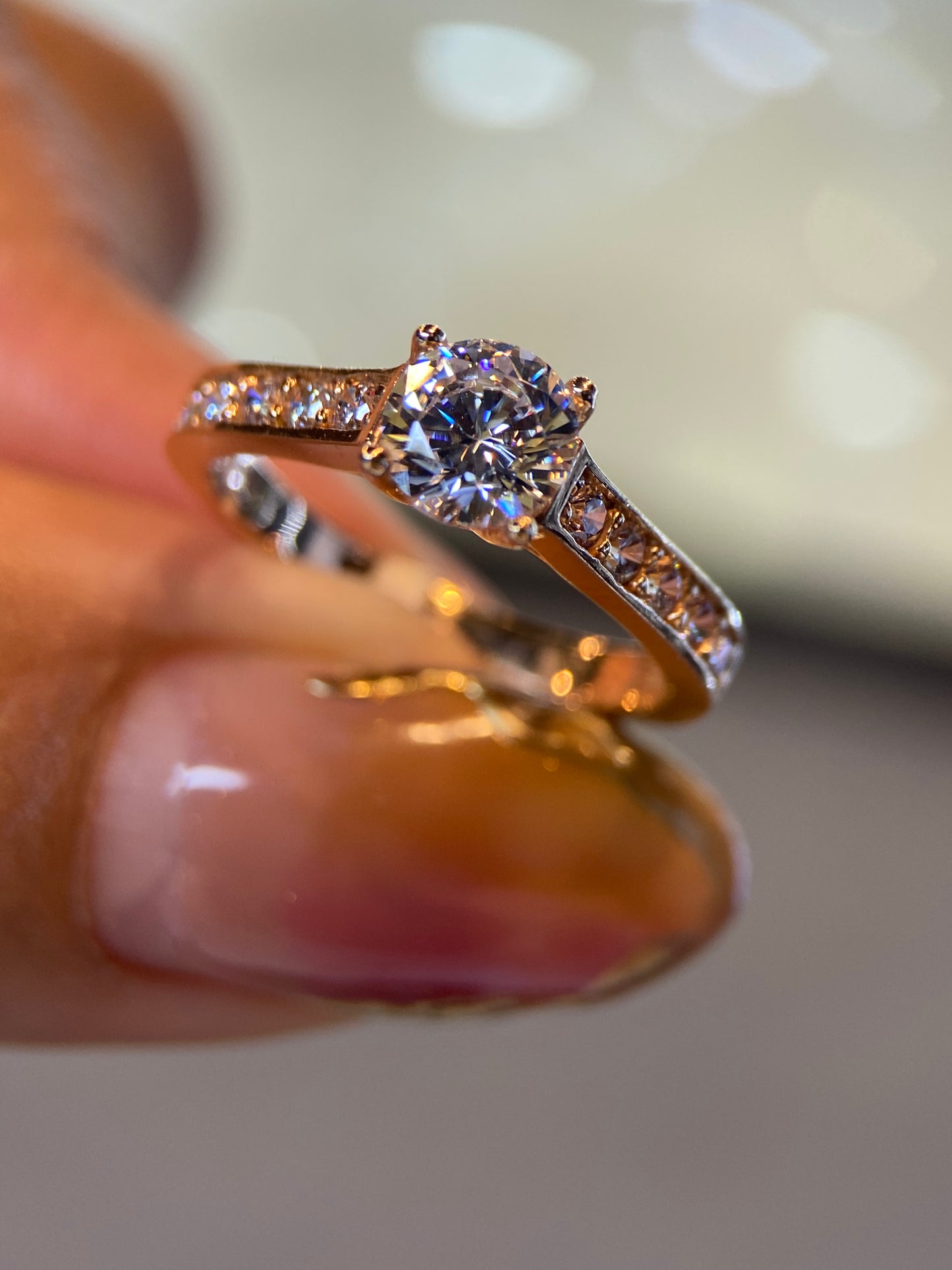 Anillo de compromiso en oro