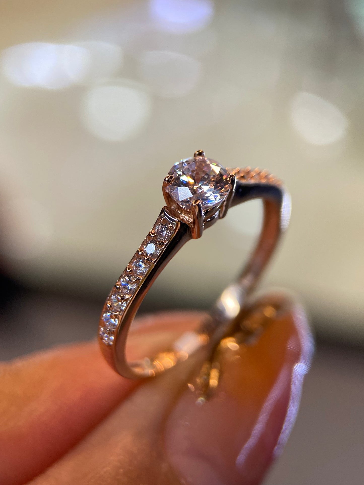 Anillo de compromiso en oro